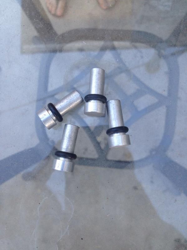 CIS injector hole dummy plugs